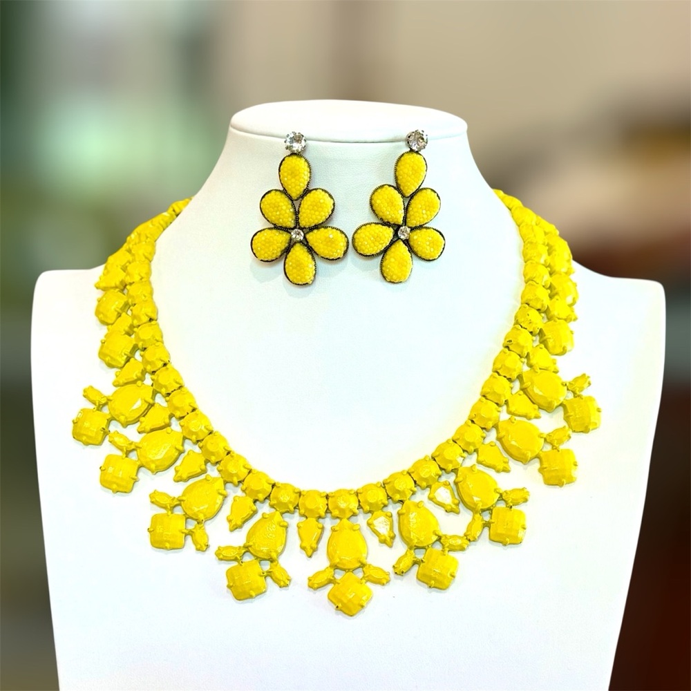 Alessandra Avallone Bijoux Yellow Statement Earrings & Necklace Set